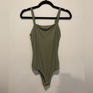 💕3/$25💕 Hollister Slim Tank Bodysuit